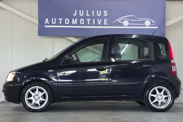 Fiat Panda (2011) thumbnail 3