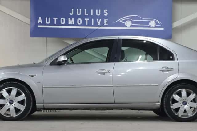 Ford Mondeo (2004) thumbnail 3