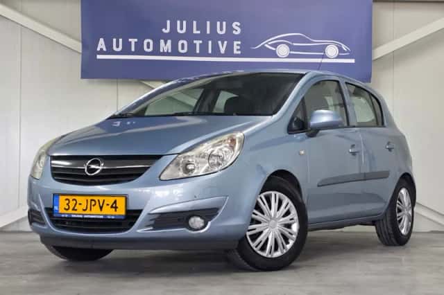Opel Corsa (2009) thumbnail 1