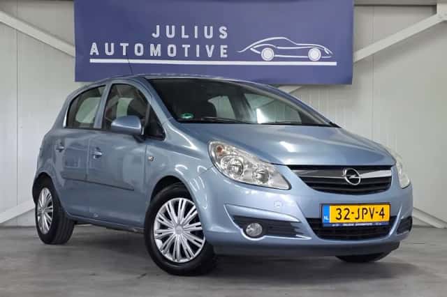 Opel Corsa (2009) thumbnail 2