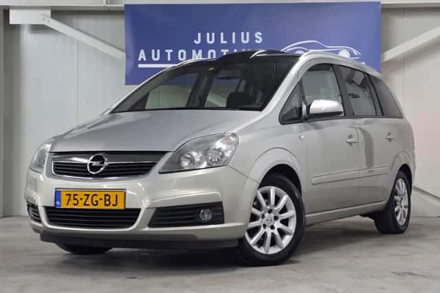 Opel Zafira (2008) thumbnail 1