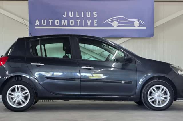Renault Clio (2006) thumbnail 4