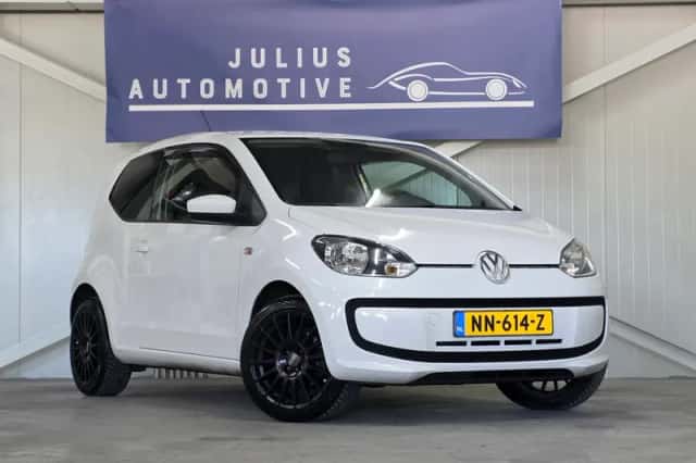 Volkswagen Up! (2013) thumbnail 2