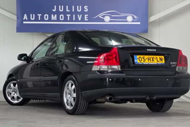 Volvo S60 (2002) thumbnail 5
