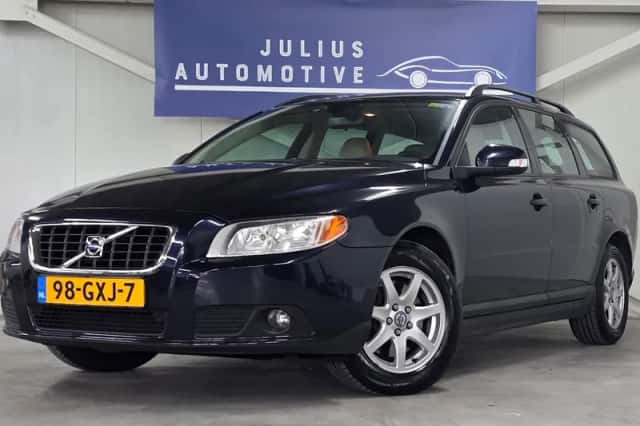 Volvo V70 (2008) thumbnail 1