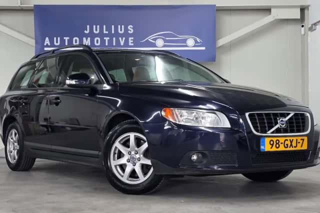 Volvo V70 (2008) thumbnail 2