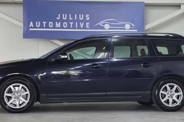 Volvo V70 (2008) thumbnail 3