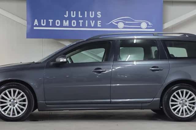 Volvo V70 (2008) thumbnail 3