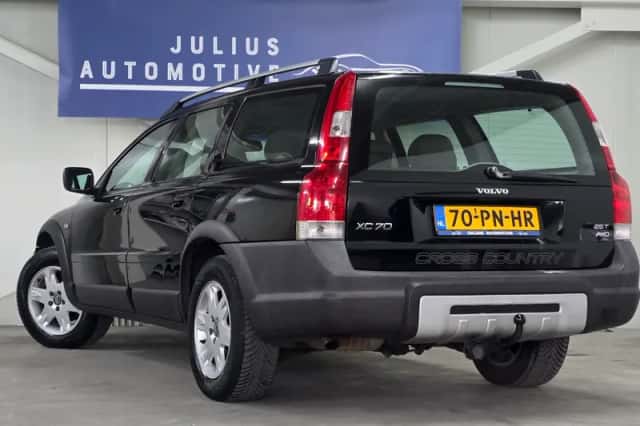 Volvo XC70 (2004) thumbnail 5
