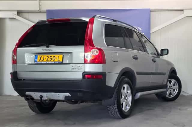 Volvo XC90 (2003) thumbnail 6