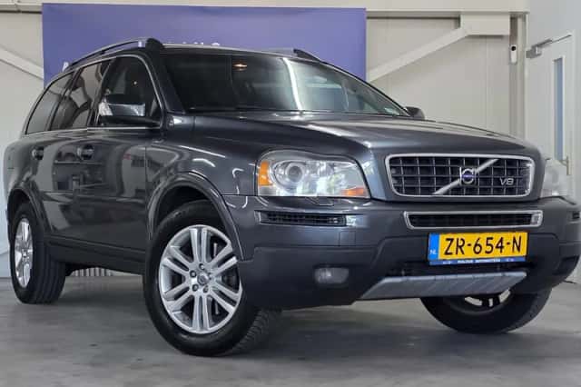 Volvo XC90 (2007) thumbnail 2