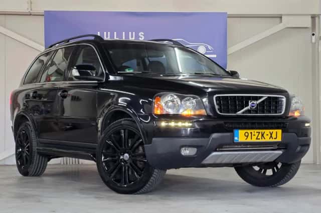 Volvo XC90 (2007) thumbnail 2