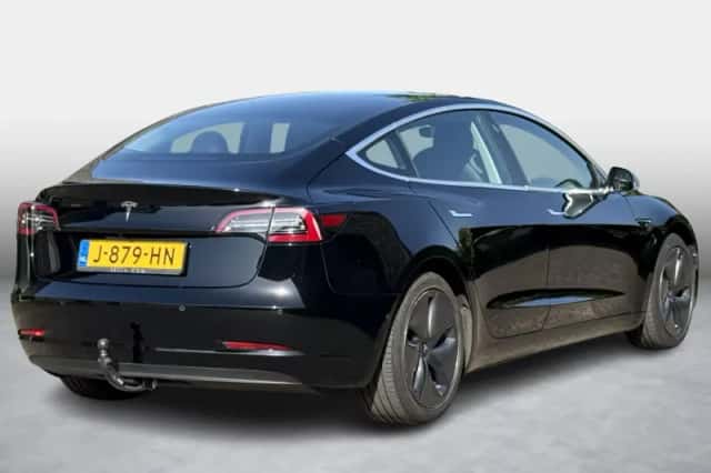 Tesla Model (2020) thumbnail 5