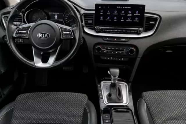 Kia Ceed (2020) thumbnail 3