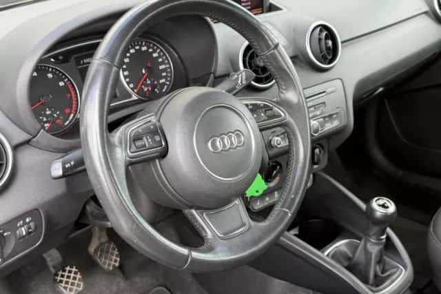 Audi A1 (2013) thumbnail 6