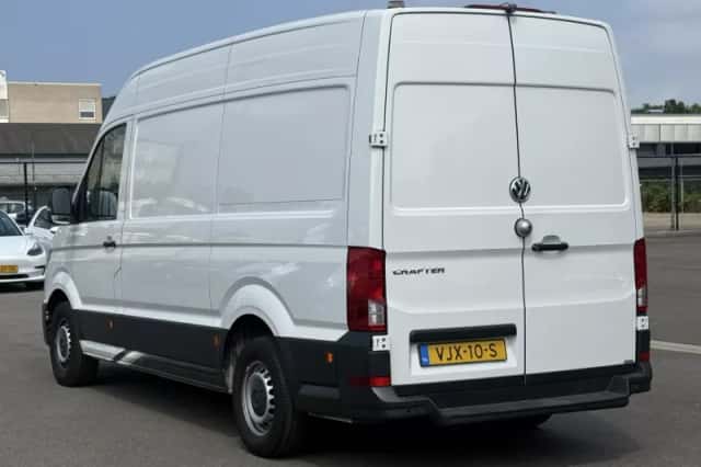 Volkswagen Crafter (2021) thumbnail 4