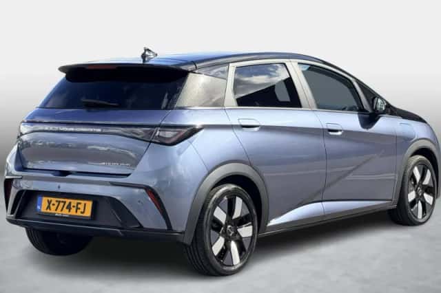 BYD Dolphin (2023) thumbnail 5
