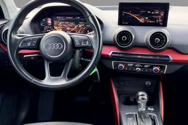 Audi Q2 (2017) thumbnail 3
