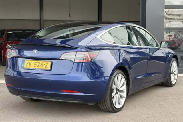 Tesla Model 3 (2019) thumbnail 5