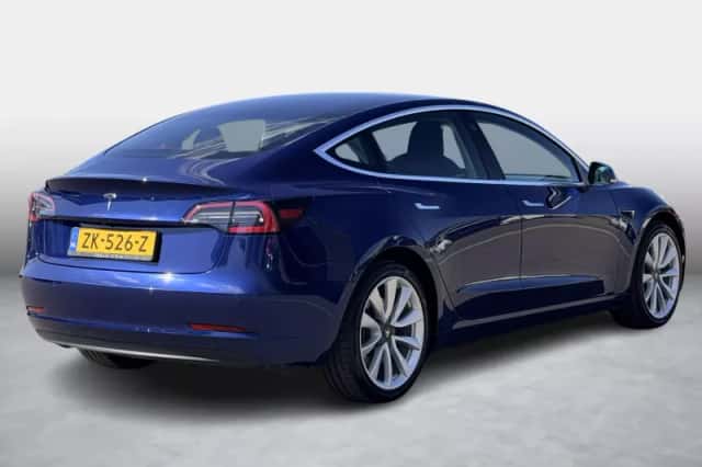 Tesla Model (2019) thumbnail 5