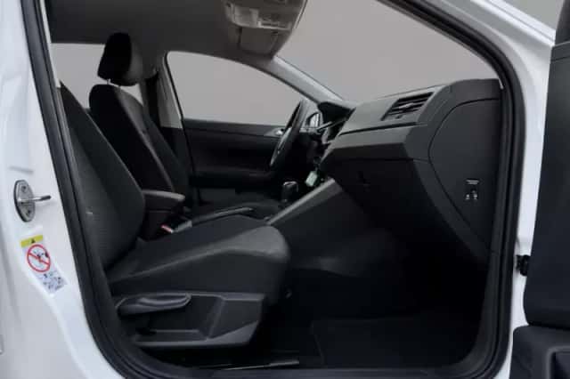 Volkswagen Polo (2018) thumbnail 6