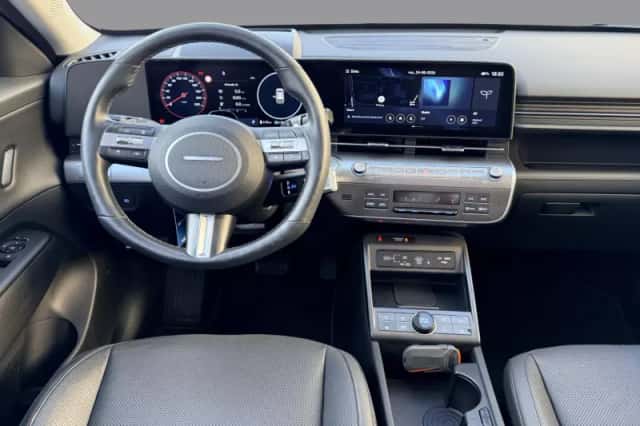 Hyundai Kona (2024) thumbnail 4