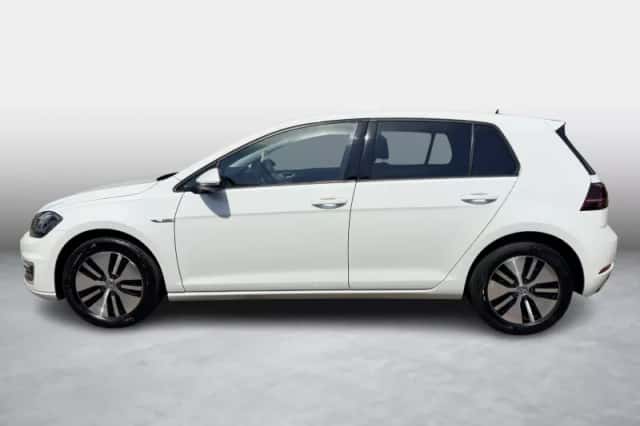 Volkswagen E-Golf (2019) thumbnail 6