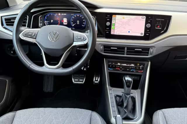 Volkswagen Polo (2024) thumbnail 2