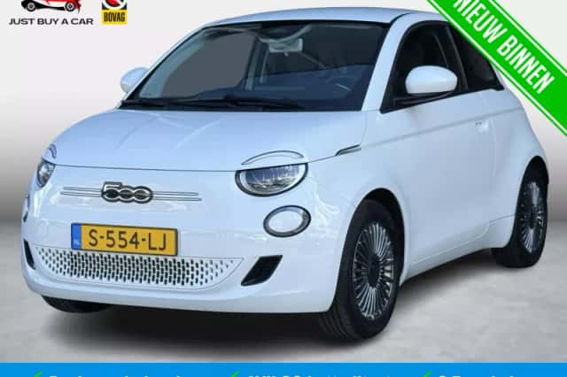 Fiat 500 (2023) thumbnail 1