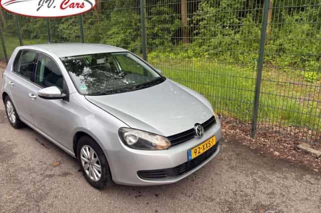 Volkswagen Golf (2012) thumbnail 1