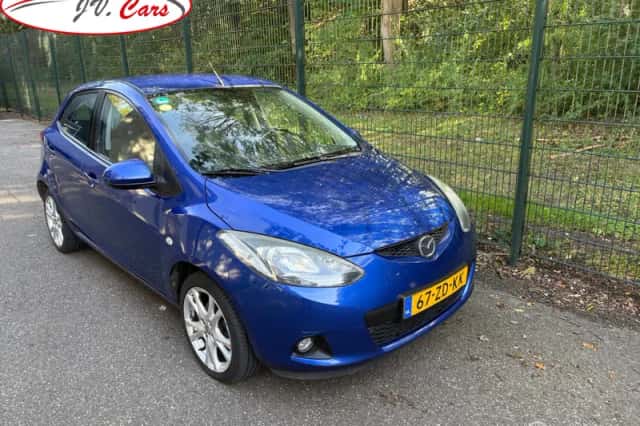 Mazda 2 (2008) thumbnail 1