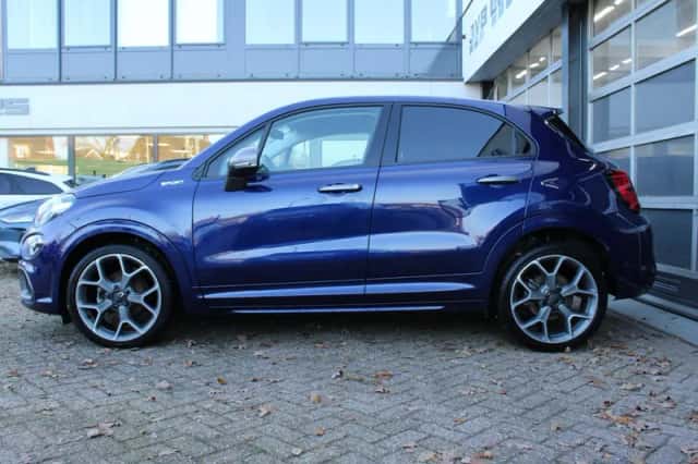 Fiat 500X (2023) thumbnail 4