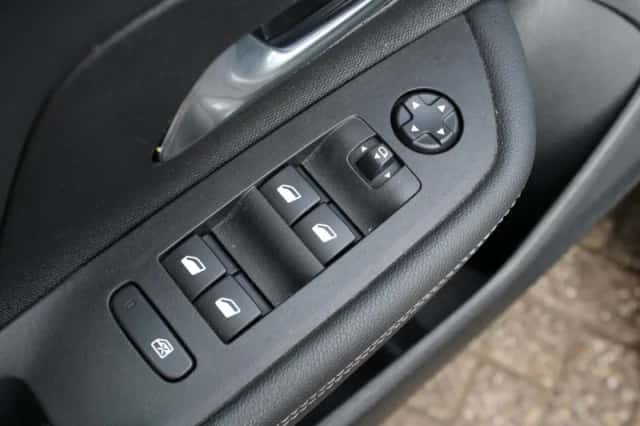 Opel Mokka (2023) thumbnail 16