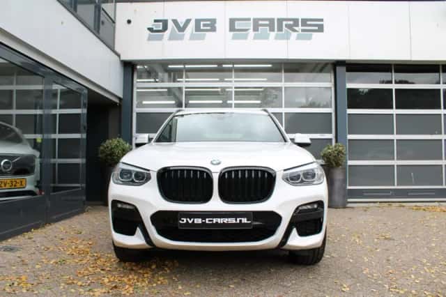 BMW X3 (2021) thumbnail 4