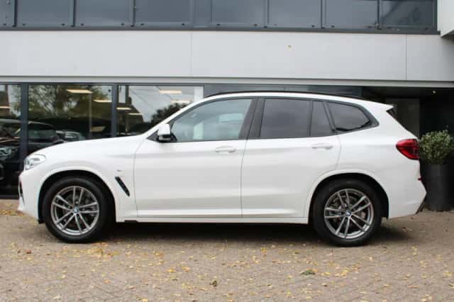 BMW X3 (2021) thumbnail 5