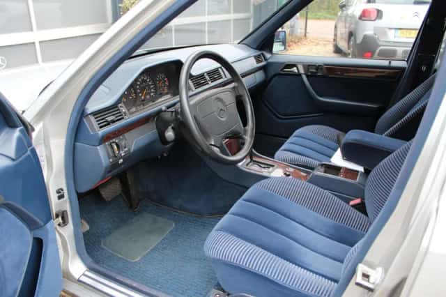 Mercedes-Benz E-Klasse (1993) thumbnail 16
