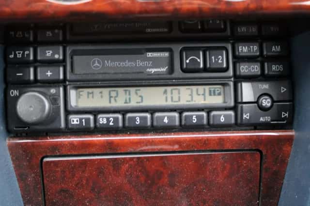 Mercedes-Benz E-Klasse (1993) thumbnail 25
