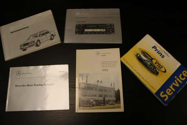 Mercedes-Benz E-Klasse (1993) thumbnail 30