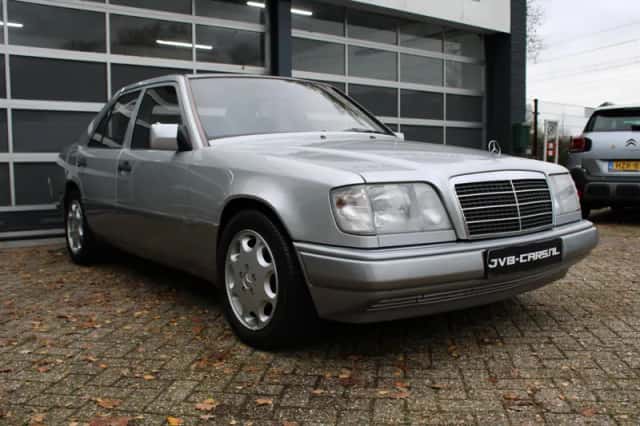 Mercedes-Benz E-Klasse (1993) thumbnail 7