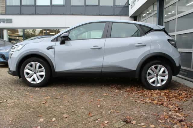 Renault Captur (2025) thumbnail 5