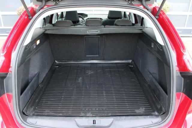 Peugeot 308 (2019) thumbnail 17