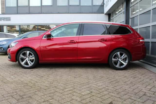 Peugeot 308 (2019) thumbnail 4