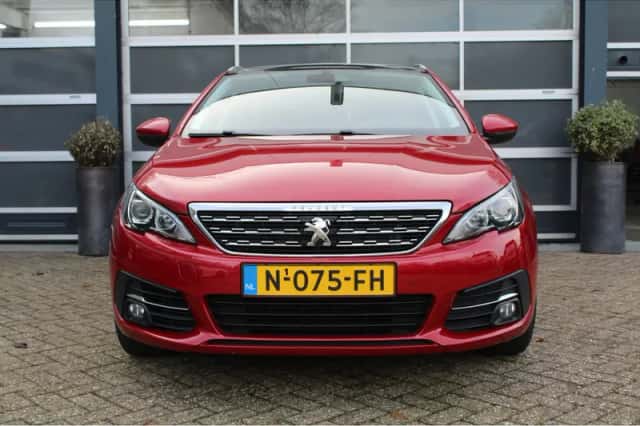 Peugeot 308 (2019) thumbnail 3