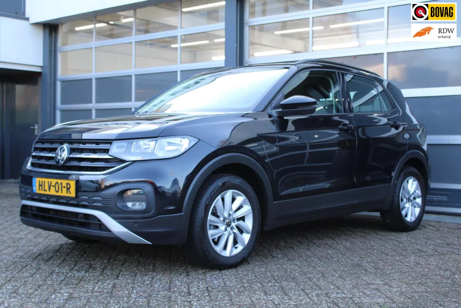 Volkswagen T-Cross (2023) — foto 1