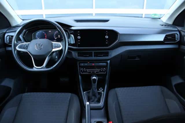Volkswagen T-Cross (2023) thumbnail 2