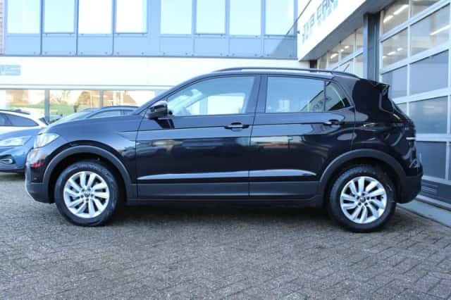 Volkswagen T-Cross (2023) thumbnail 5