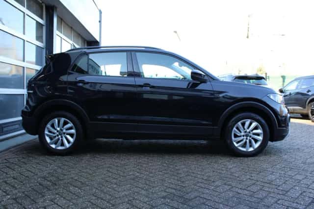 Volkswagen T-Cross (2023) thumbnail 6