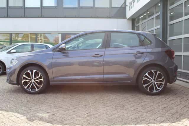Volkswagen Polo (2023) thumbnail 2