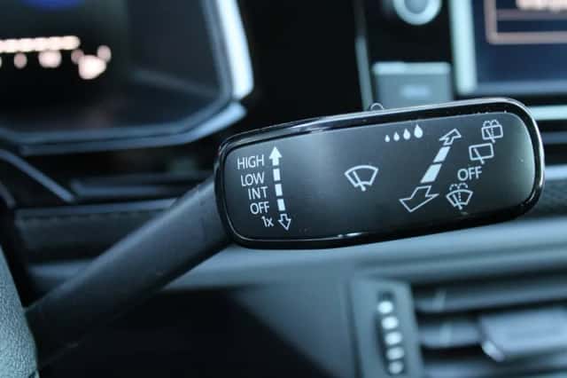 Volkswagen Polo (2023) thumbnail 25