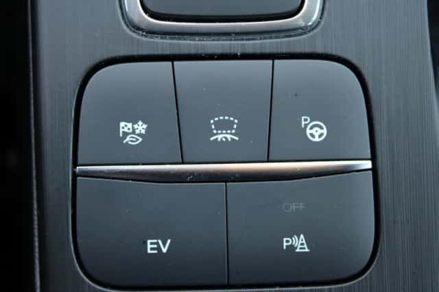 Ford Kuga (2023) thumbnail 29